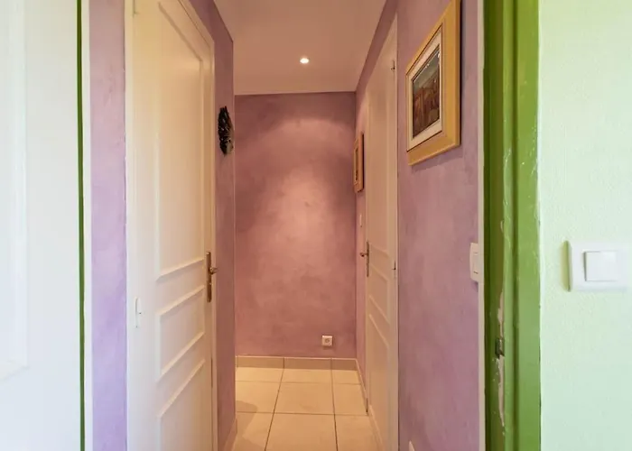 A6- 2 Bdr Incredible Sea View - Ac, Garage & Terrace *