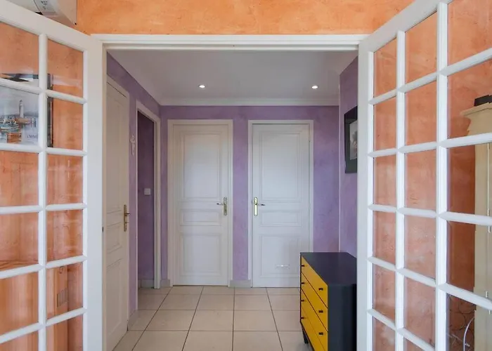 A6- 2 Bdr Incredible Sea View - Ac, Garage & Terrace Antibes