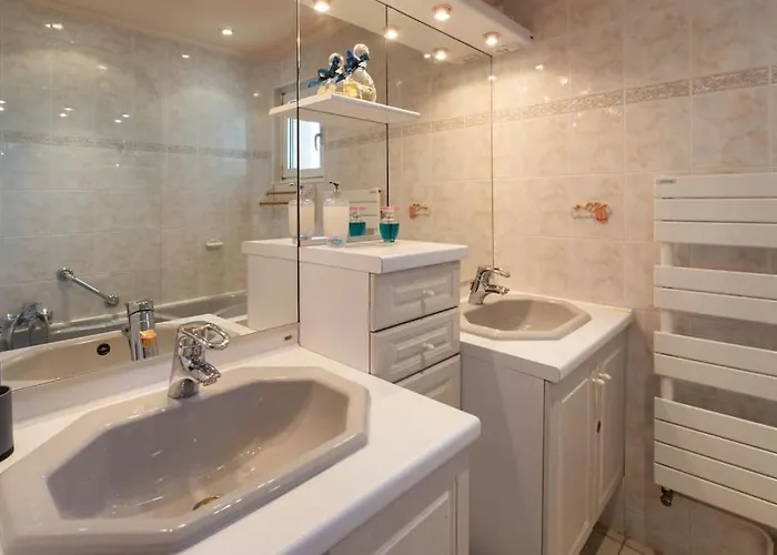 Apartment A6- 2 Bdr Incredible Sea View - Ac, Garage & Terrace *